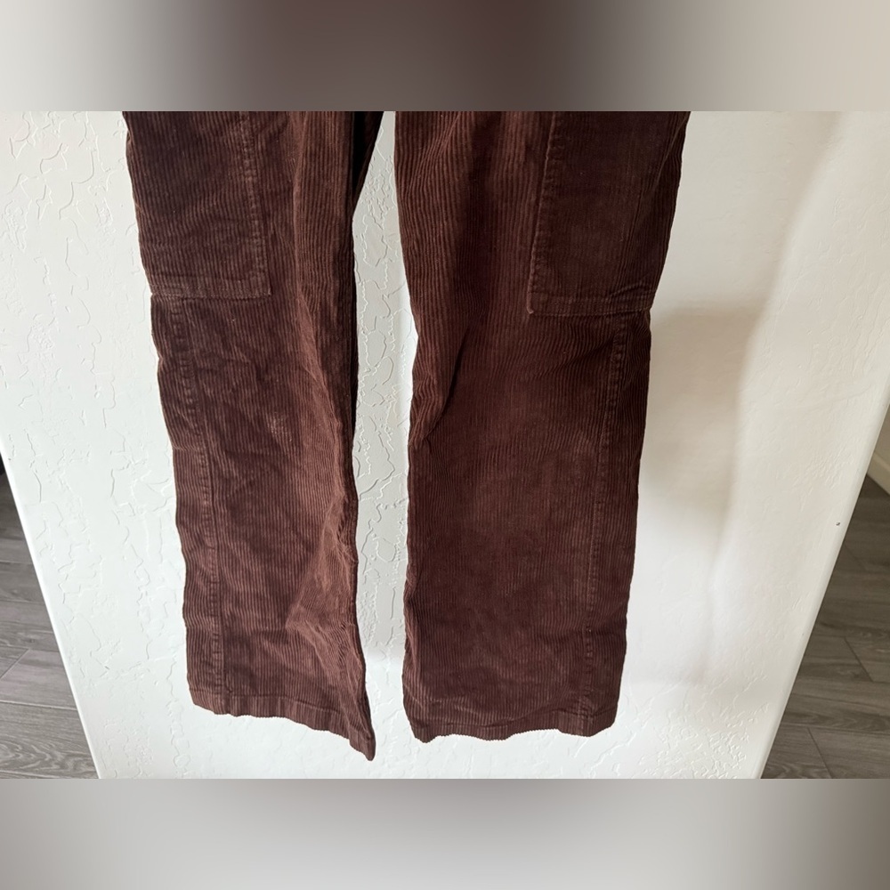 Hollister|Brown corduroy carpenter cargo jeans,ultra high rise baggy pants•••00 - Picture 4 of 13